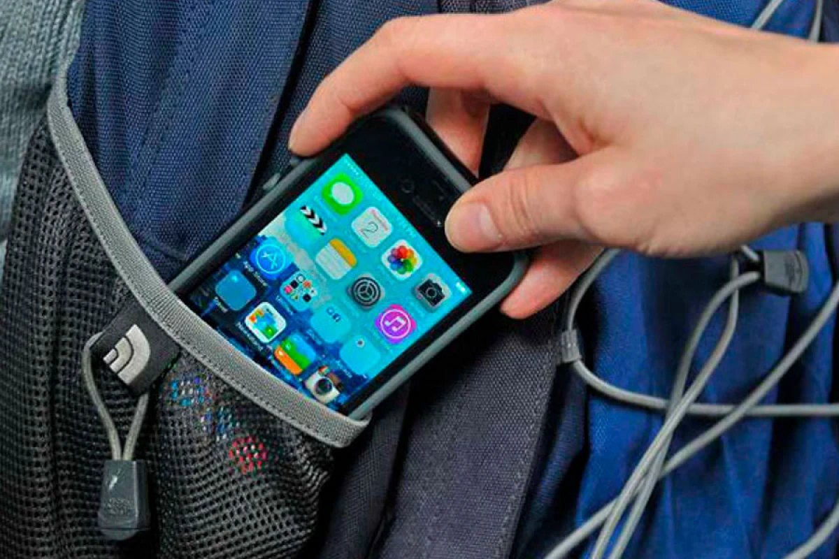 Mobil telefon oğruları saxlanıldı