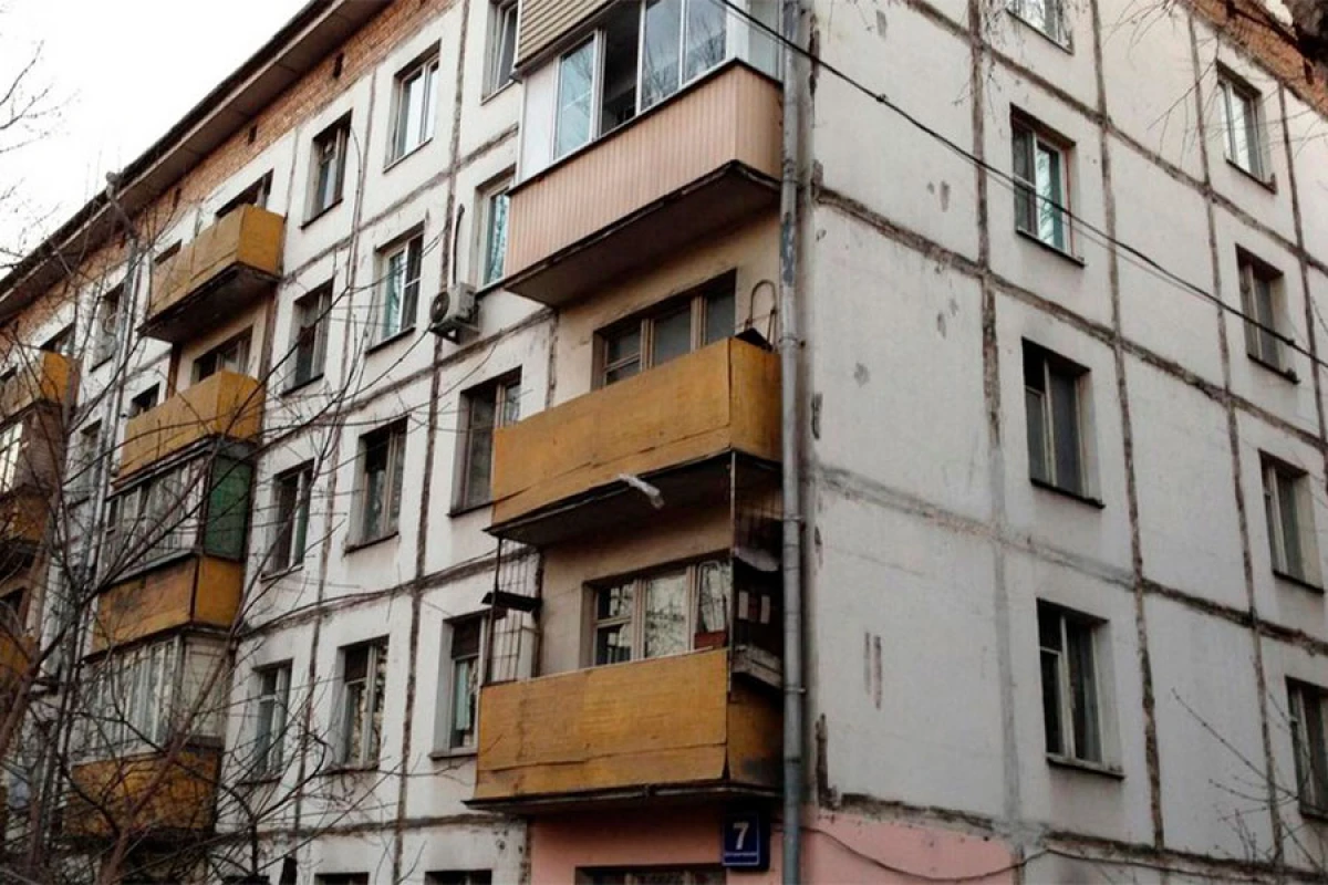 “Xruşovka” tipli binalarda istilik sisteminin bərpası texniki cəhətdən çətindir