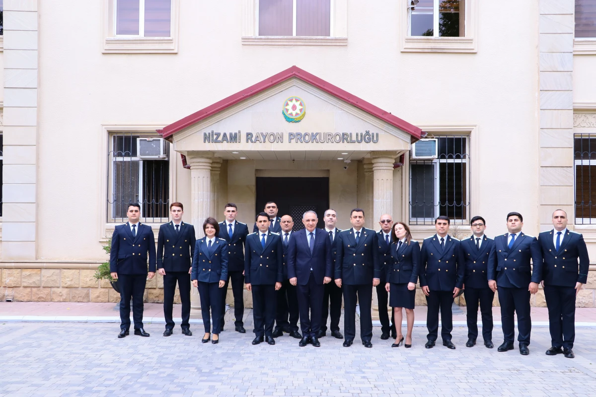 Baş prokuror Nizami rayonunda vətəndaşları qəbul etdi — 1