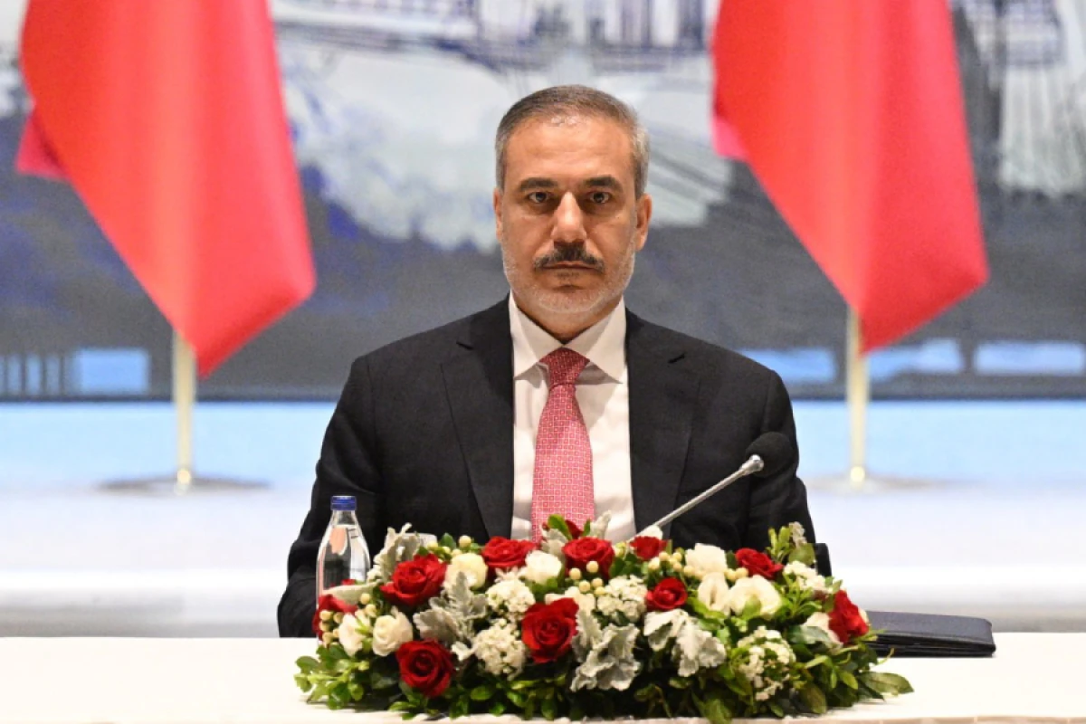 Hakan Fidan danışıqlar masasında