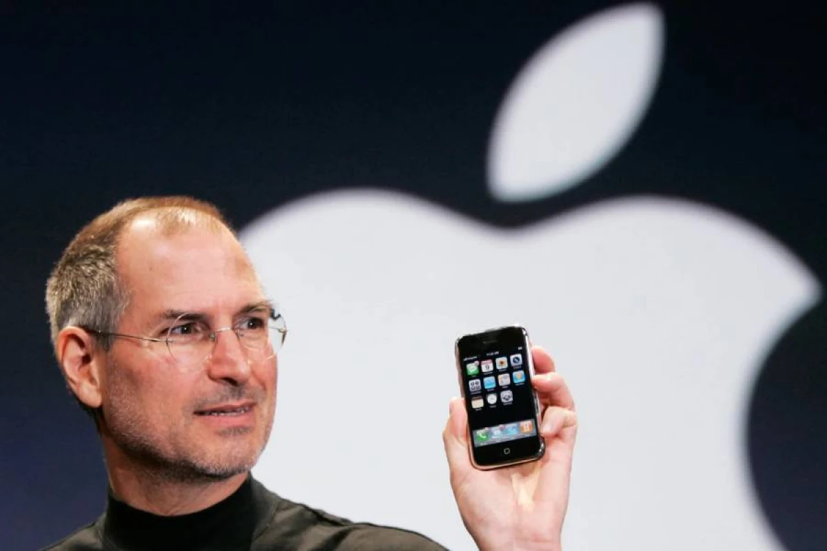 İDDİA: "Apple" "iPhone"nu Brazilya markasından oğurlayıb