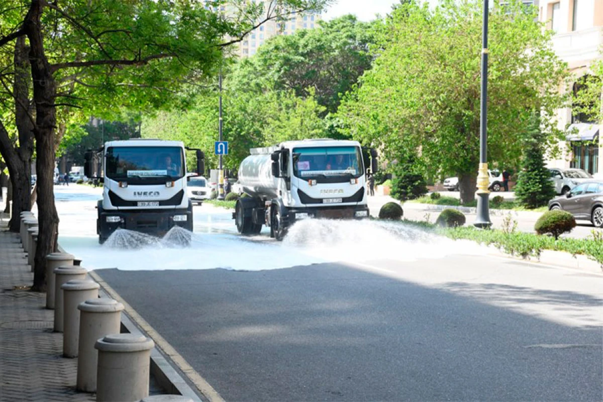 Bakının 551 küçəsi yuyuldu