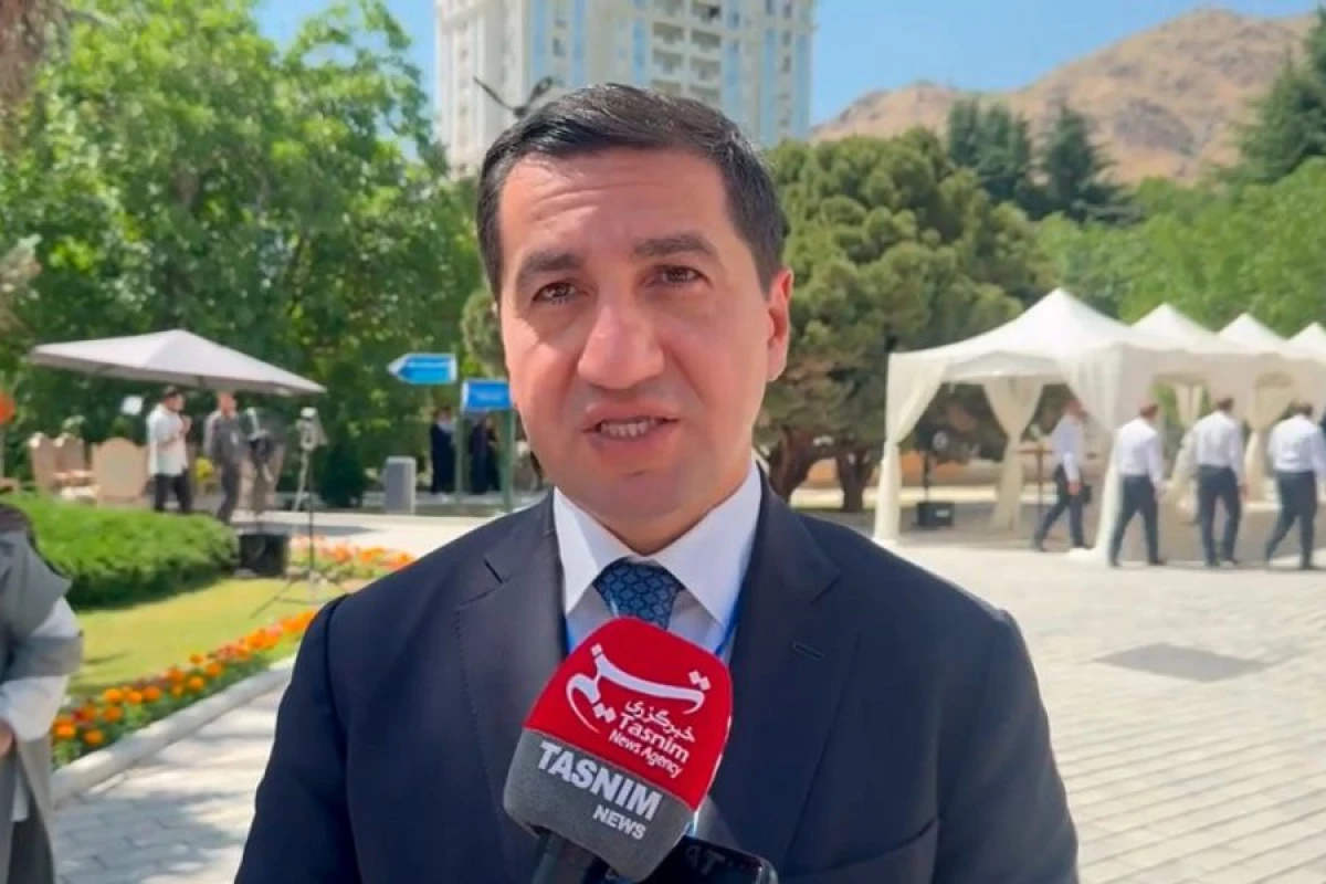 Hikmət Hacıyev: "Bakı-İrəvan münasibətlərinin normallaşması üçün addımlar atılır"