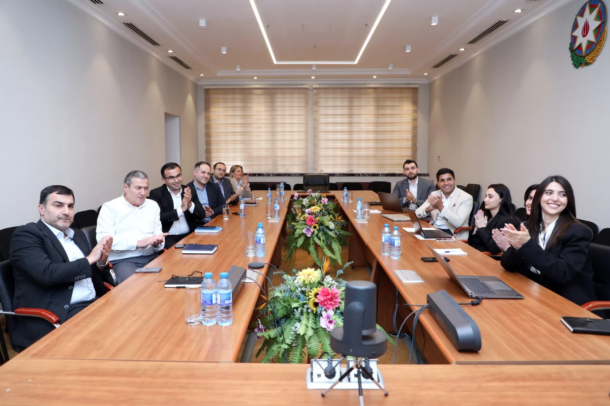 “Gənc İstedadlar Proqram”ında təcrübəçilərin fərdi mövzularının təqdimatı keçirildi — 4