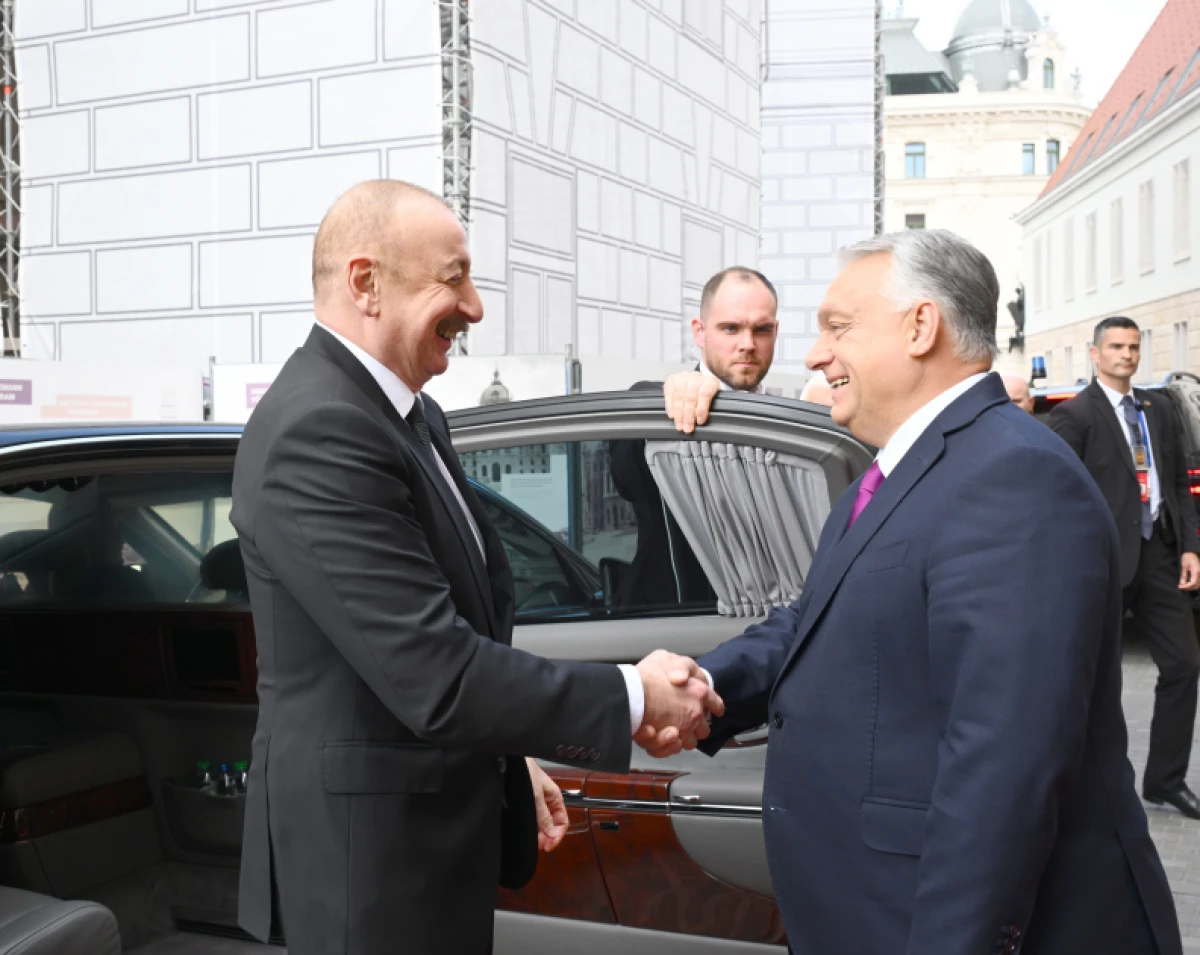 Prezident İlham Əliyevin Macarıstanın Baş naziri ilə məhdud tərkibdə görüşü oldu — 3