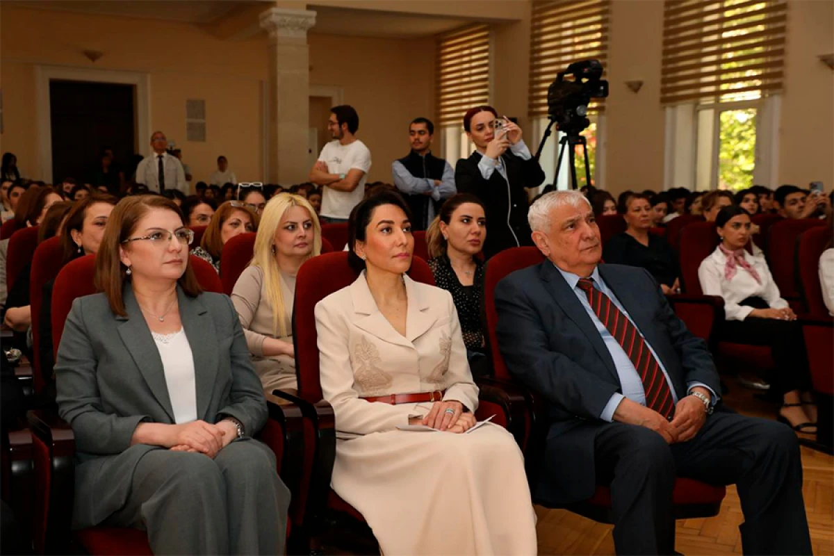 “Suverenlik və Konstitusiya: Gəncliklə Gələcəyə” mövzusunda forum təşkil edildi