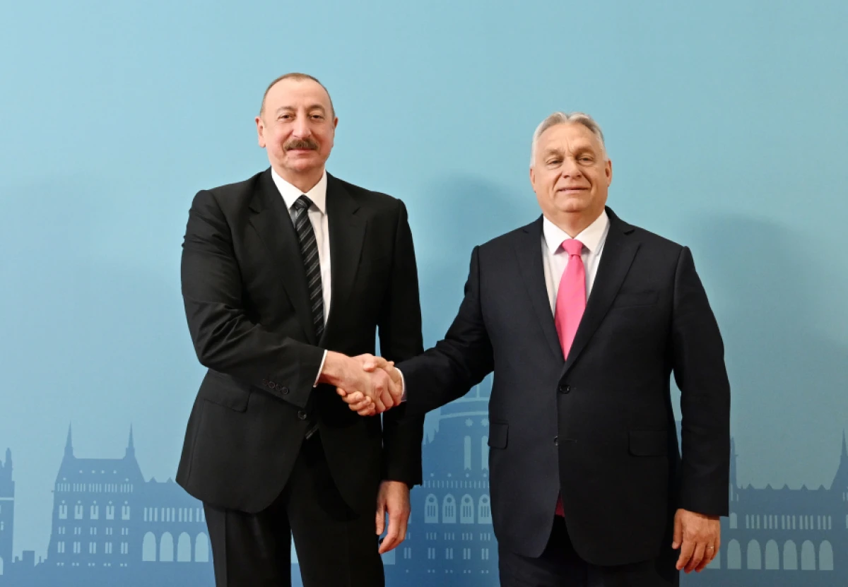 Budapeştdə Türk Dövlətləri Təşkilatının Dövlət başçılarının qeyri-rəsmi Zirvə görüşü keçirildi - YENİLƏNDİ 4 — 1
