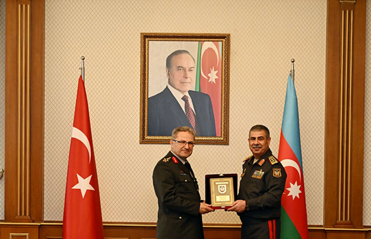 Müdafiə naziri Türkiyə nümayəndə heyətini qəbul etdi — 3