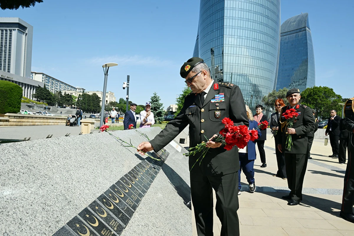 Müdafiə naziri Türkiyə nümayəndə heyətini qəbul etdi — 5