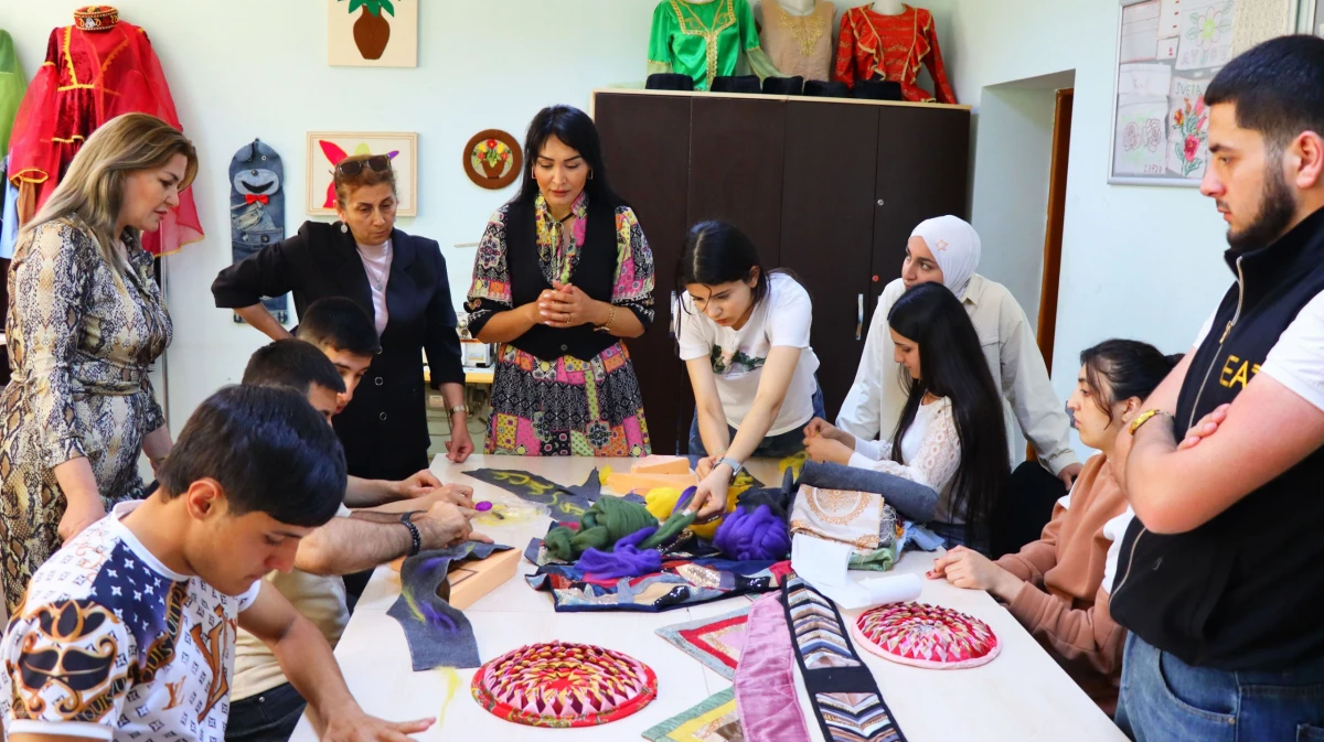 Eşitmə və nitq məhdudiyyətli gənclər üçün ustad dərsi təşkil edildi — 7