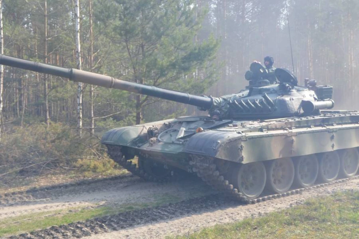 Hindistan Kəşmirdə nəzarət xəttinə tanklar yerləşdirdi