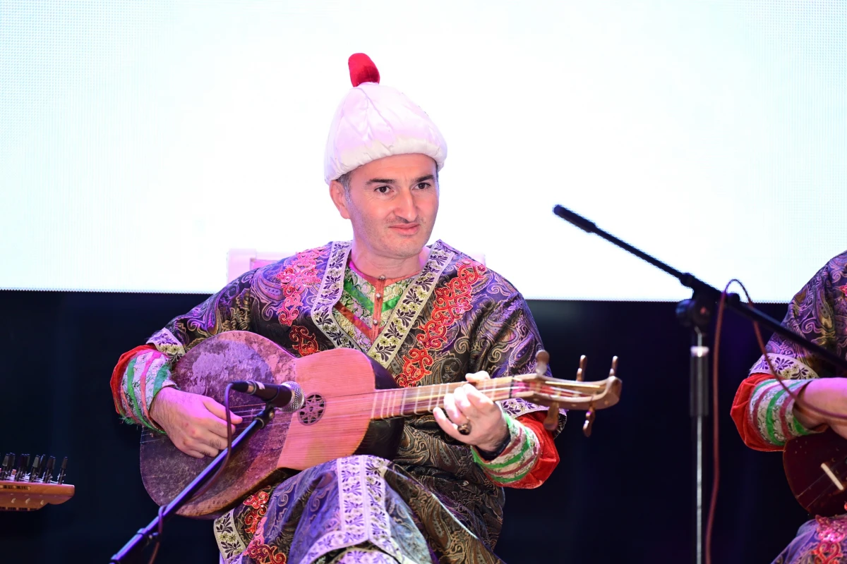 Tacikistanda Azərbaycan Qədim Musiqi Alətləri Ansamblının konserti böyük coşqu ilə qarşılandı — 1