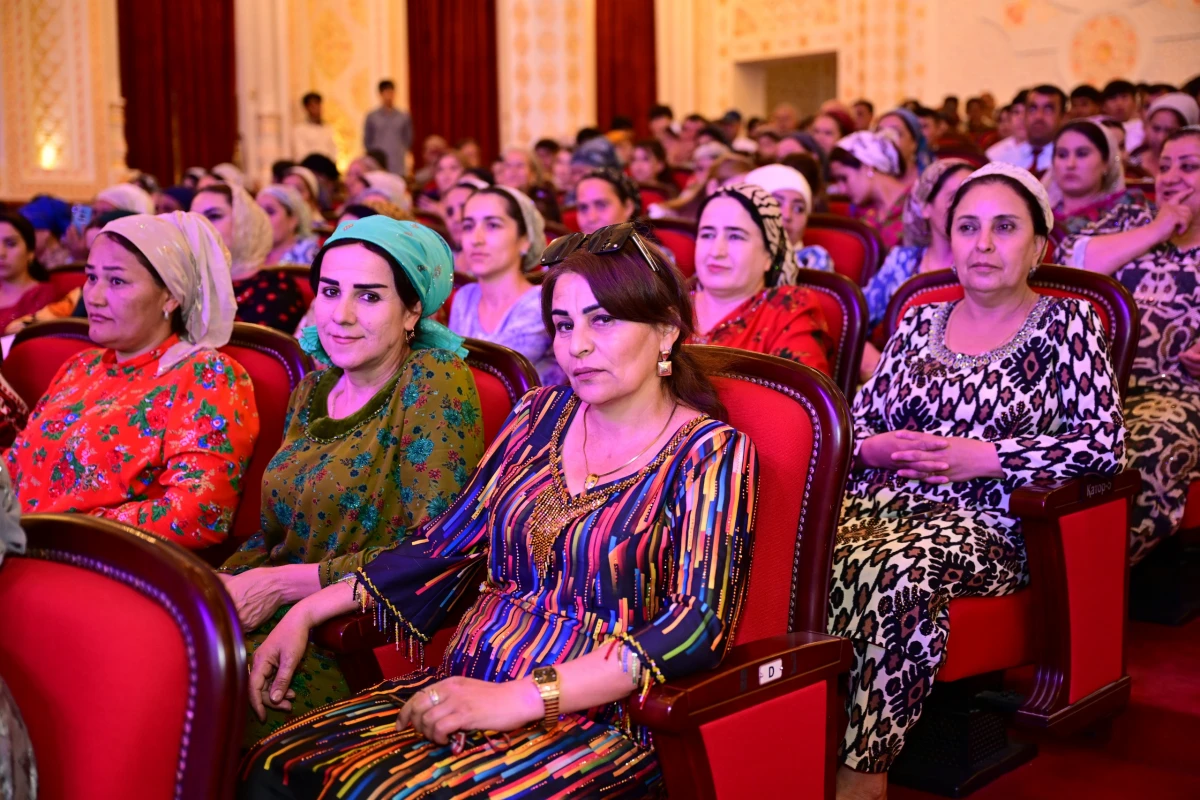 Tacikistanda Azərbaycan Qədim Musiqi Alətləri Ansamblının konserti böyük coşqu ilə qarşılandı — 2