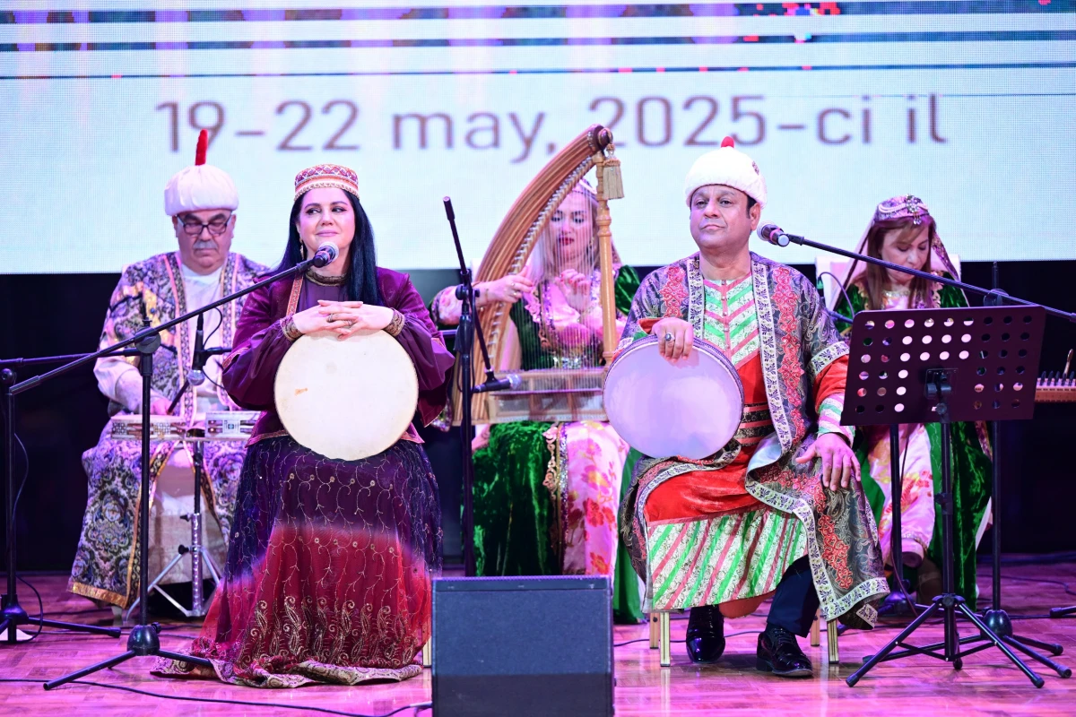 Tacikistanda Azərbaycan Qədim Musiqi Alətləri Ansamblının konserti böyük coşqu ilə qarşılandı — 5