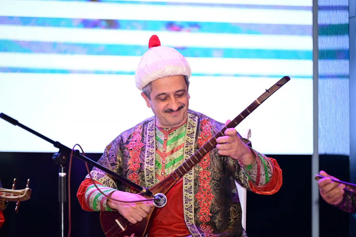 Tacikistanda Azərbaycan Qədim Musiqi Alətləri Ansamblının konserti böyük coşqu ilə qarşılandı — 6
