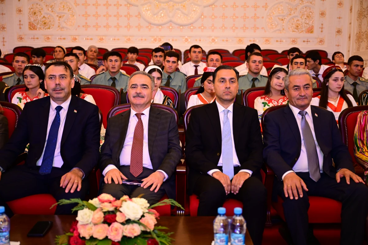 Tacikistanda Azərbaycan Qədim Musiqi Alətləri Ansamblının konserti böyük coşqu ilə qarşılandı — 7