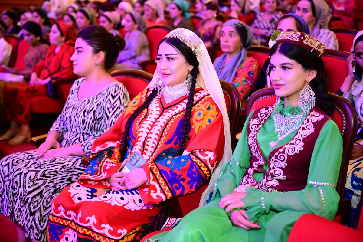 Tacikistanda Azərbaycan Qədim Musiqi Alətləri Ansamblının konserti böyük coşqu ilə qarşılandı — 9