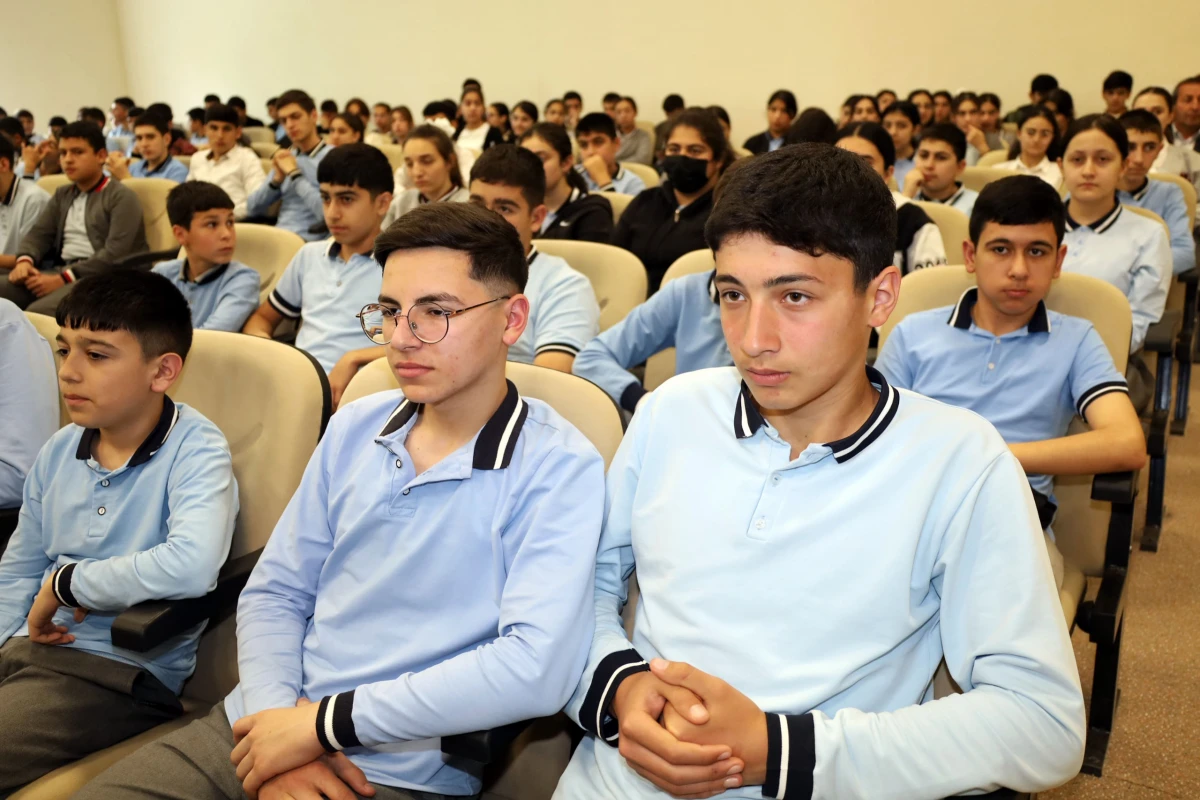 Erkən nikah hallarının qarşısının alınması mövzusunda tədbir keçirildi — 3