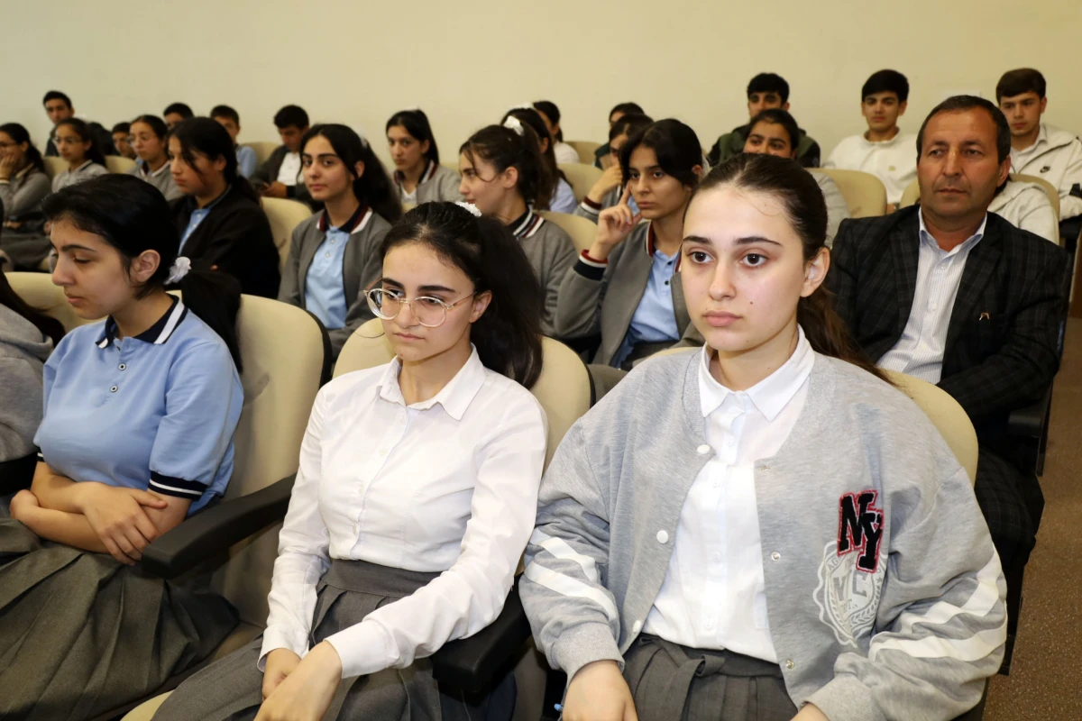 Erkən nikah hallarının qarşısının alınması mövzusunda tədbir keçirildi — 5