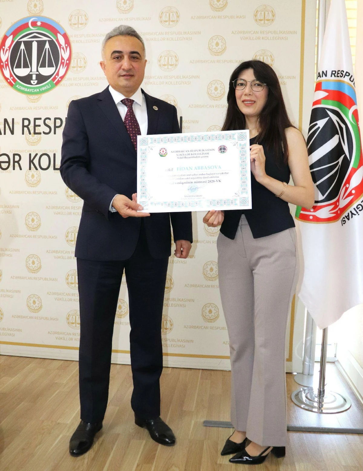 Bir vəkilin fəaliyyəti dayandırıldı, beşinə töhmət verildi — 5