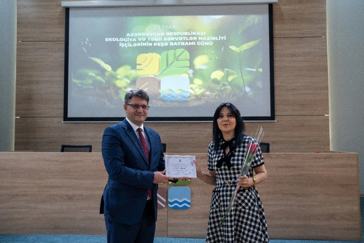 Ekologiya və Təbii Sərvətlər Nazirliyi işçiləri peşə bayramını qeyd etdilər — 1