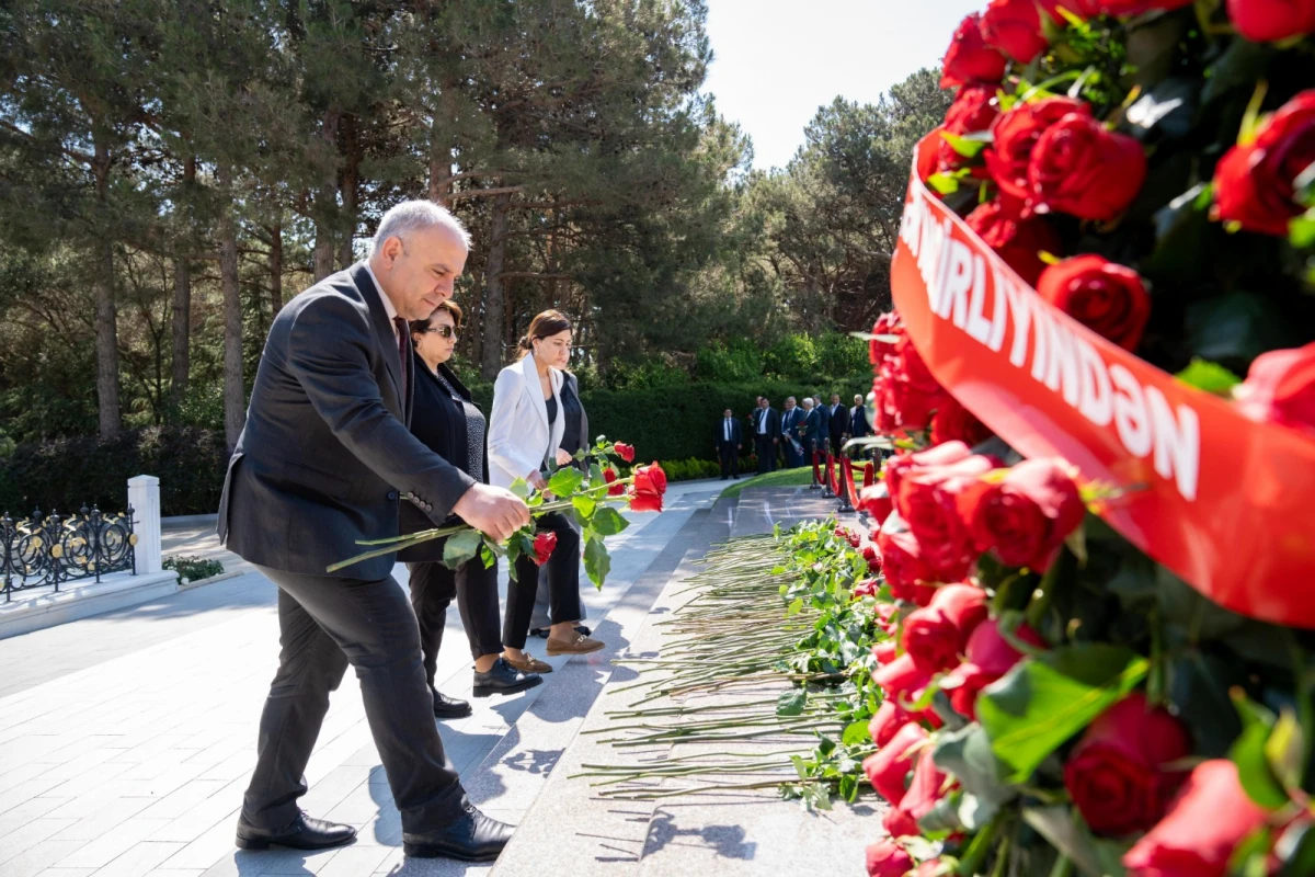Ekologiya və Təbii Sərvətlər Nazirliyi işçiləri peşə bayramını qeyd etdilər — 5