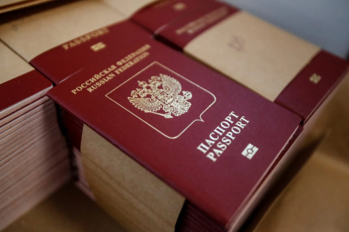 Litva Rusiya vətəndaşlarının pasportlarını tanımayacaq