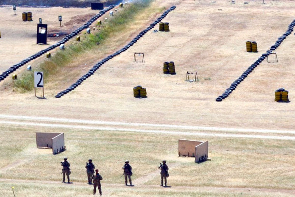 Azərbaycan və İtaliya XTQ arasında görüş keçirildi