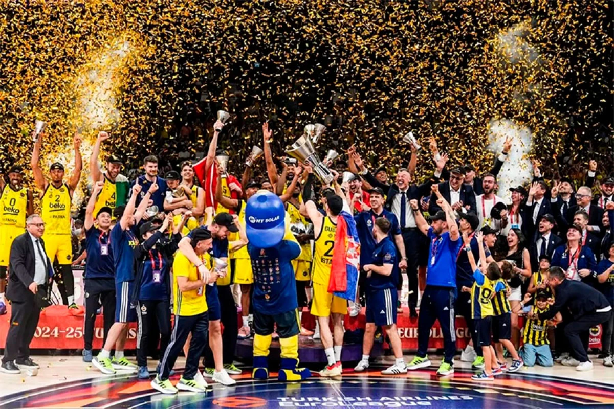 “Fənərbağça”dan ikinci çempionluq