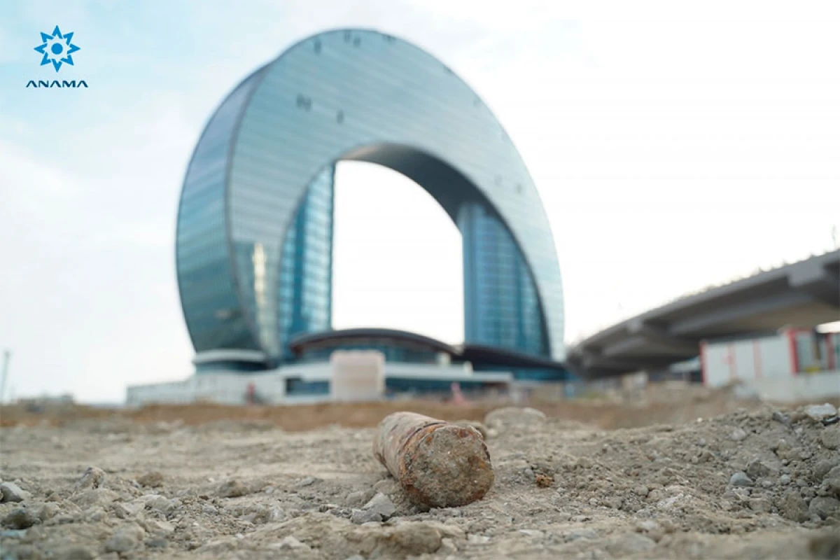"Port Baku"da aparılan tikinti zamanı hərbi sursat aşkarlandı