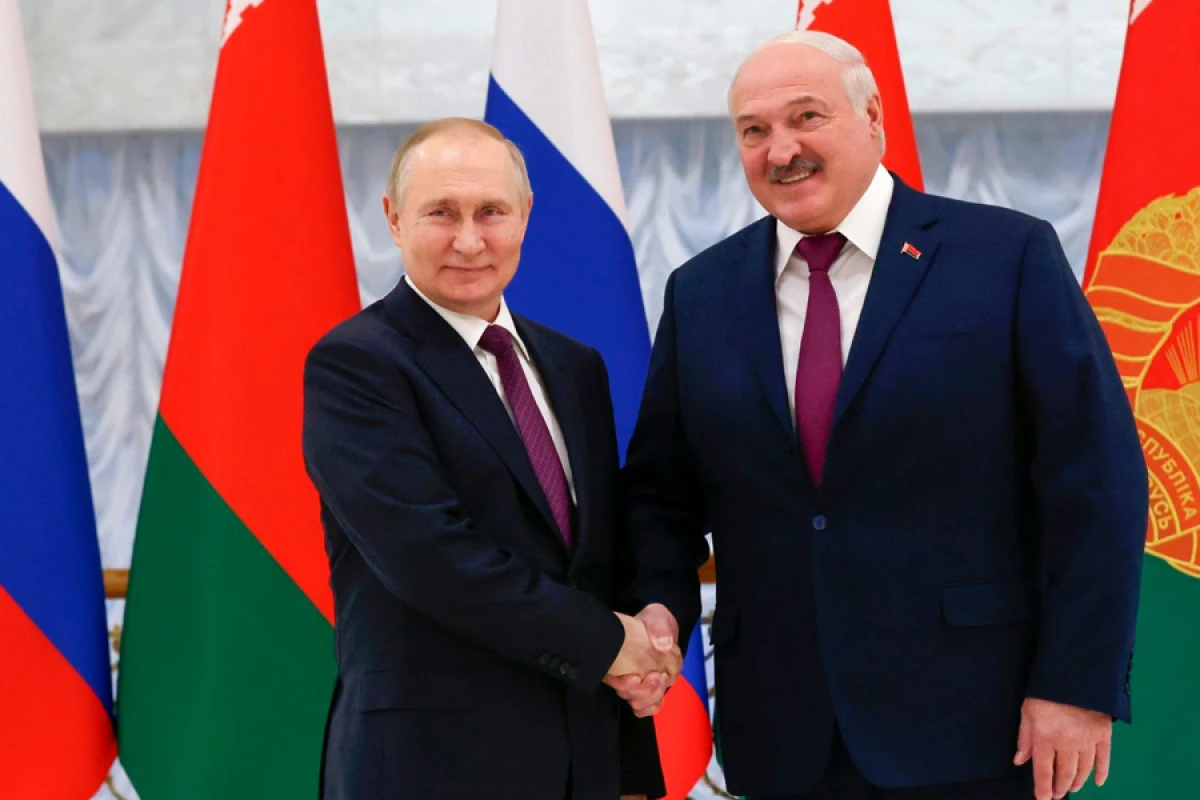 Putin Lukaşenko ilə danışdı
