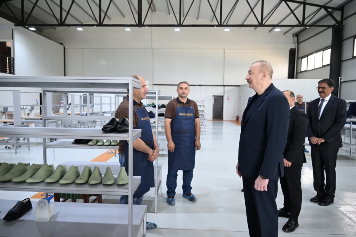 Prezident İlham Əliyev “PIRSHAGHI” ayaqqabı fabrikinin Laçın filialının açılışında iştirak edib — 7