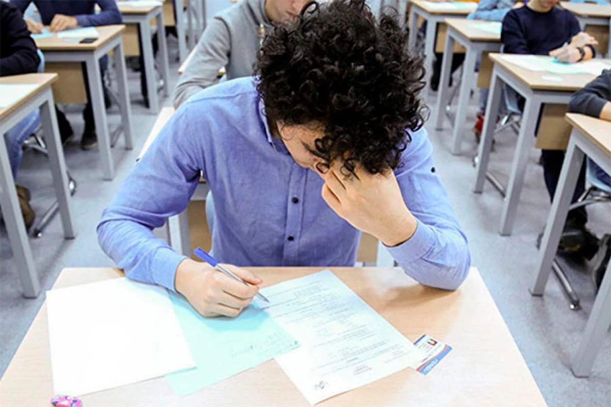 İmtahanda uğursuz nəticə göstərən şagirdlərlə necə davranmalıyıq? – Psixoloq rəyi