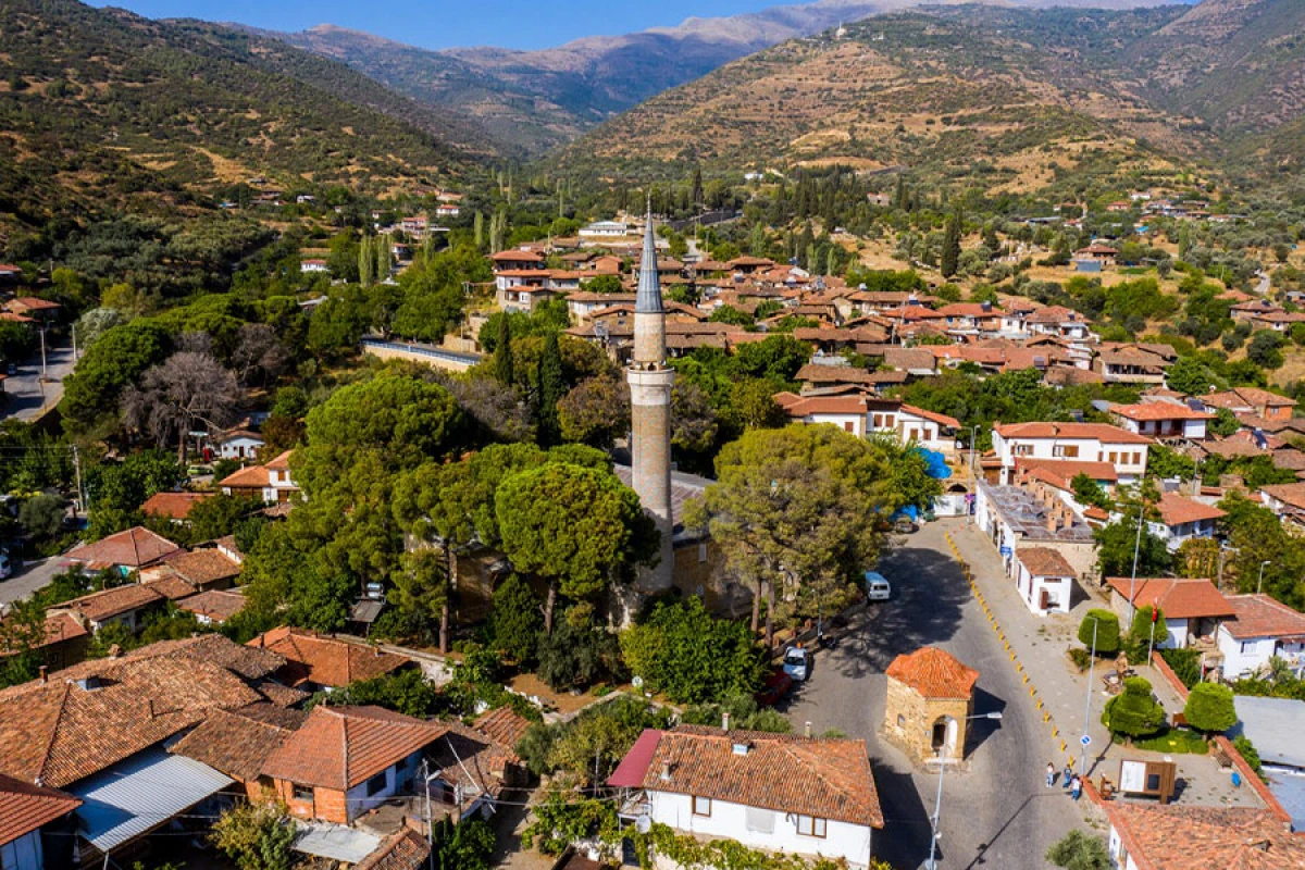 Türkiyənin “Ən Yaxşı Turizm Kəndi” Birgi, “Sentrum Tətbiq Mərkəzi” ilə Yaşıl Gələcəyə doğru addımlayır