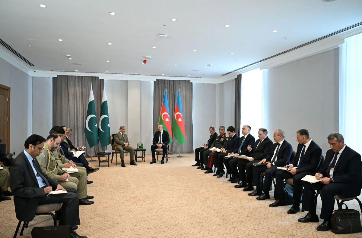 İlham Əliyevin Pakistanın Baş naziri ilə məhdud tərkibdə görüşü keçirildi - YENİLƏNDİ — 1