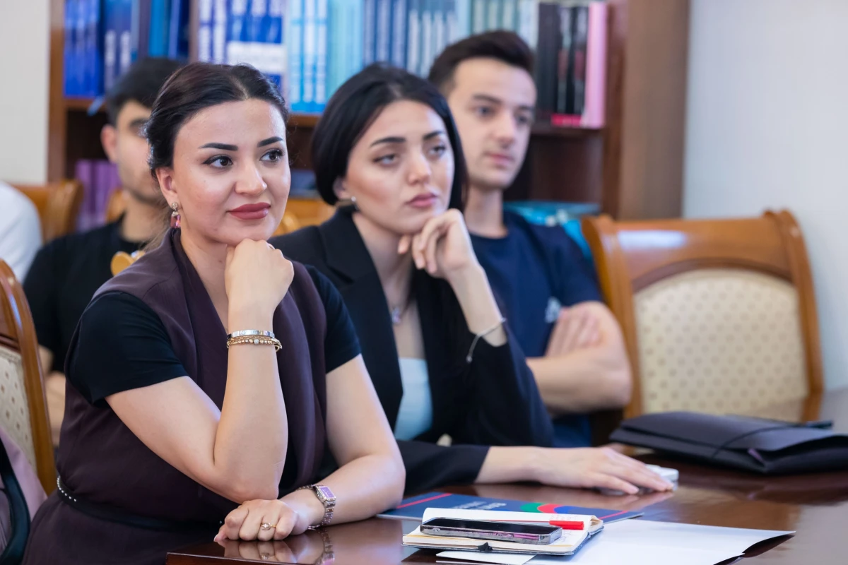 Tələbələr üçün növbəti karyera təlimi təşkil edildi — 9