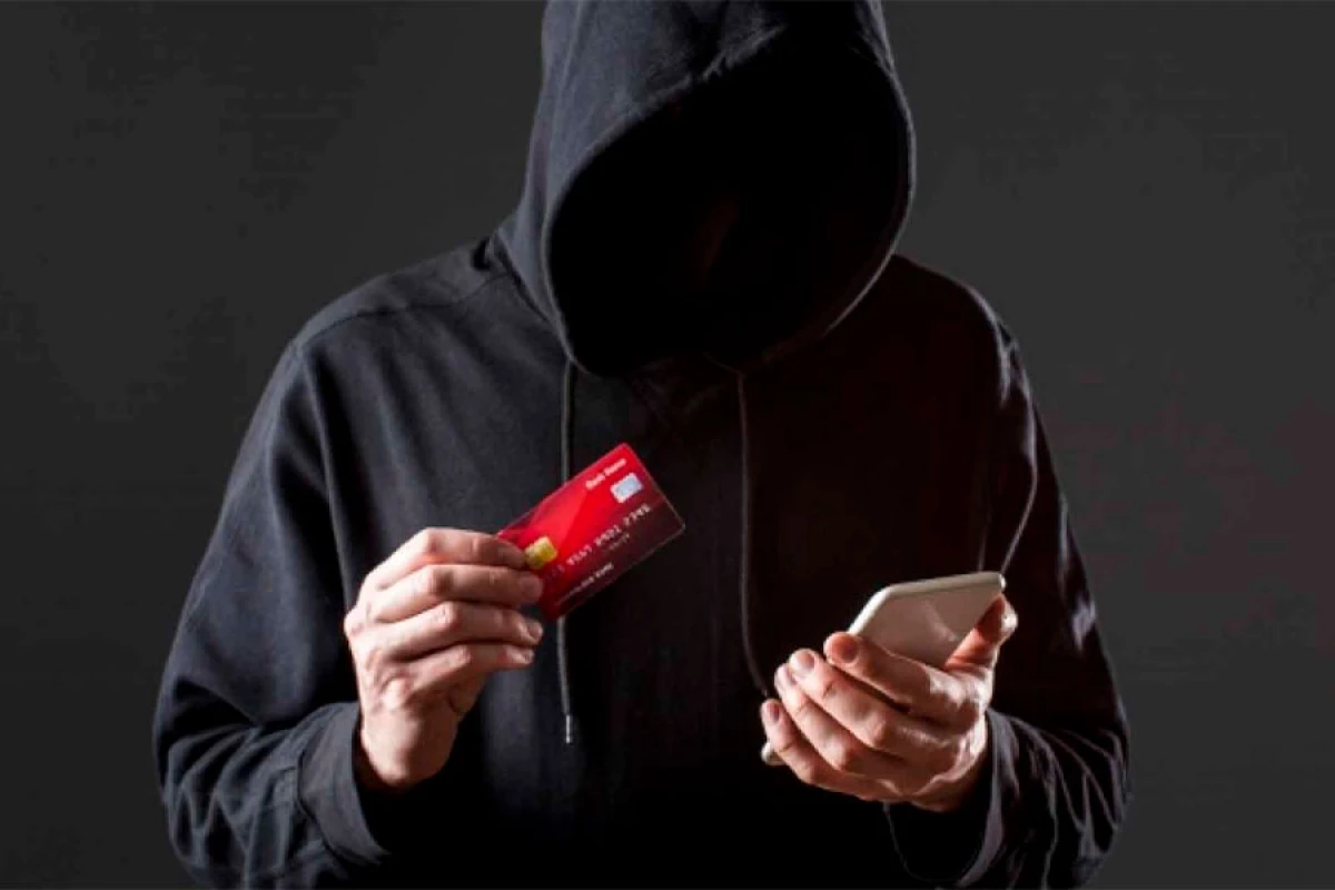 Bank kartlarından oğurlanan məbləğ açıqlandı