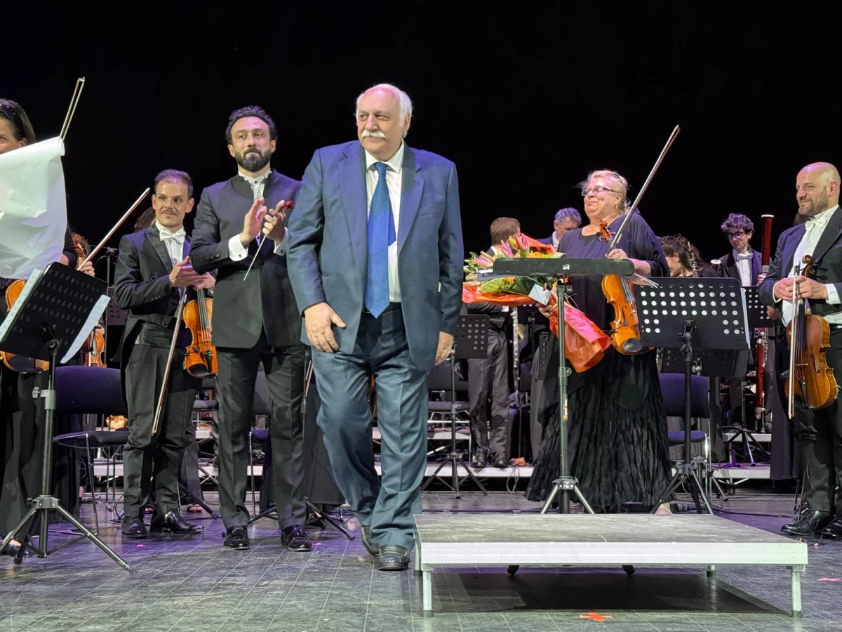 Eldar Mansurovun simfonik musiqisinə həsr olunmuş konsert keçirildi — 8