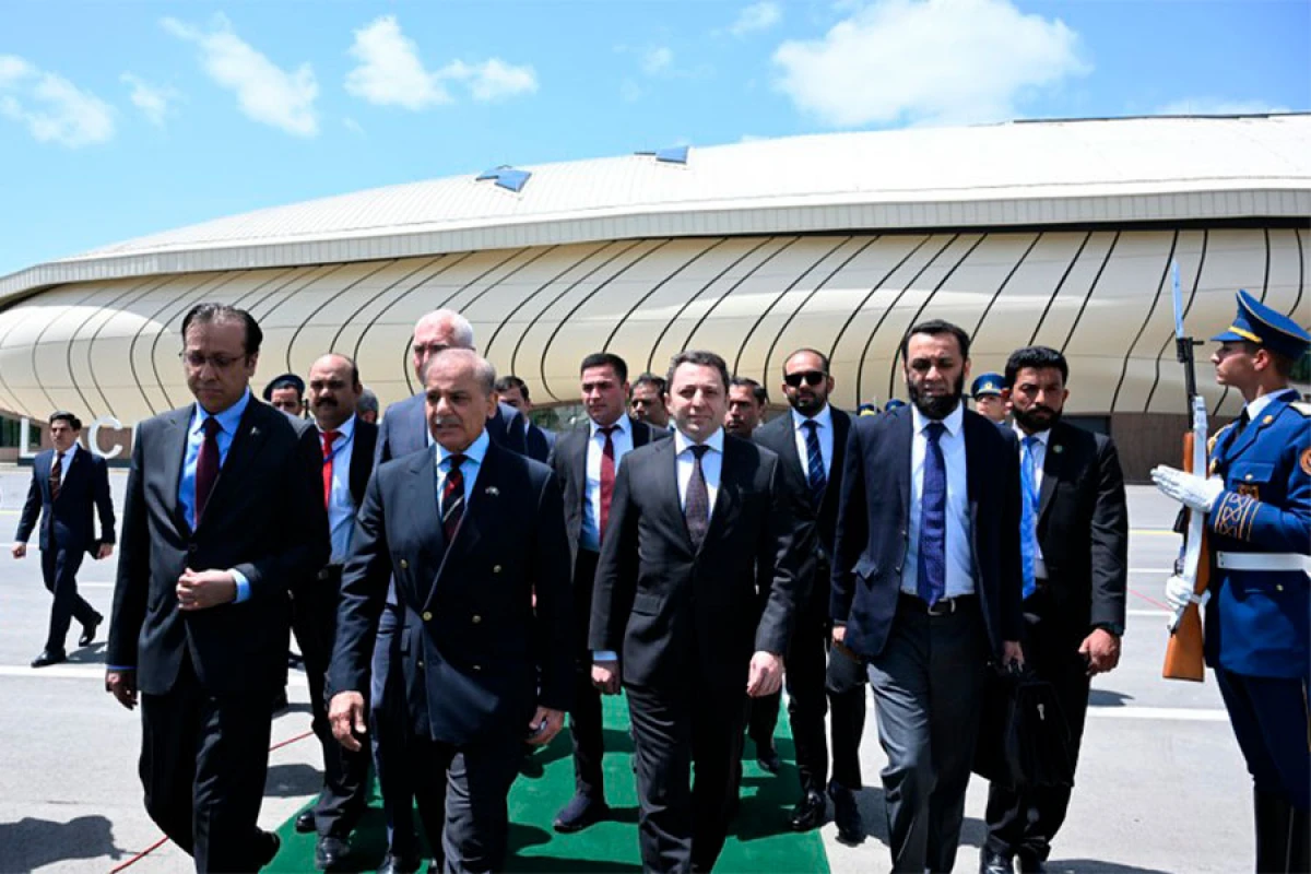 Pakistanın Baş nazirinin Azərbaycana səfəri başa çatdı
