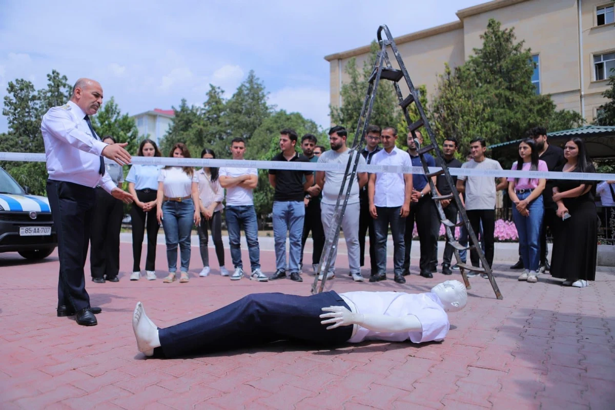 Naxçıvan Prokurorluğunda "Açıq Qapı" günü keçirildi — 1