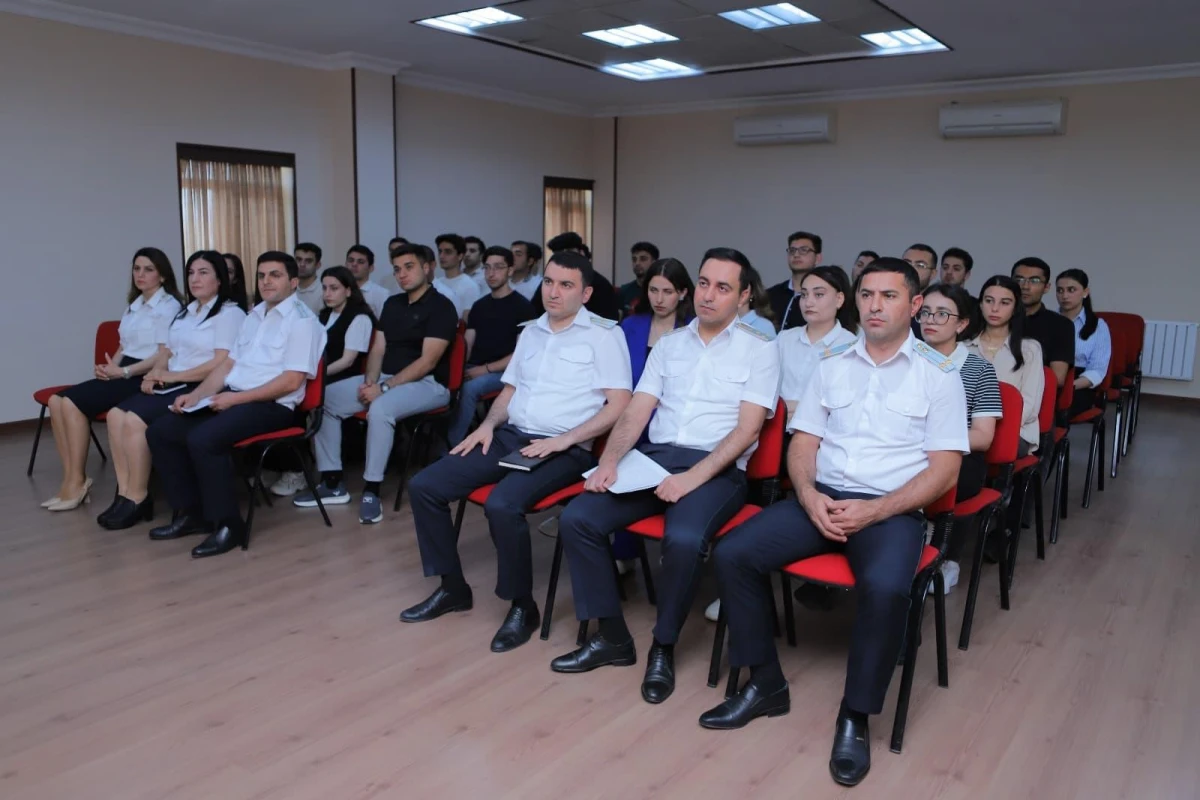 Naxçıvan Prokurorluğunda "Açıq Qapı" günü keçirildi — 7