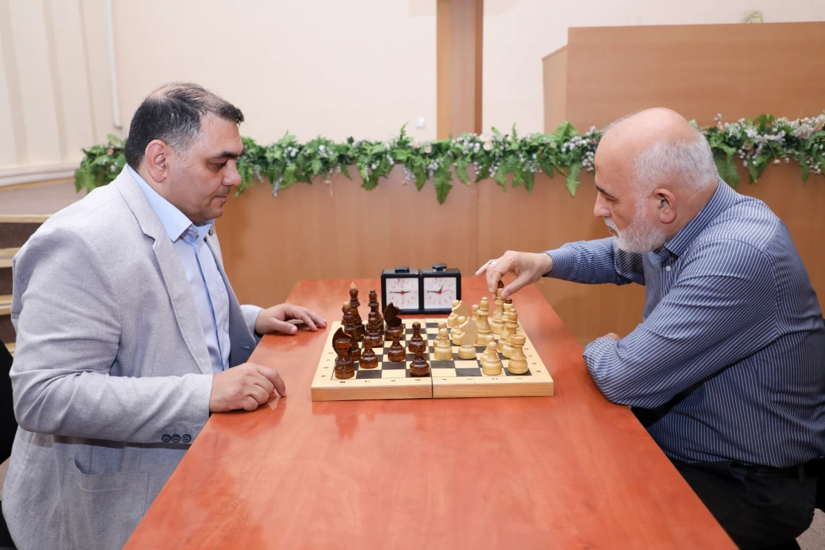 "Azəriqaz” İB-də 28 May - Müstəqillik Gününə həsr olunan şahmat yarışı keçirildi — 1