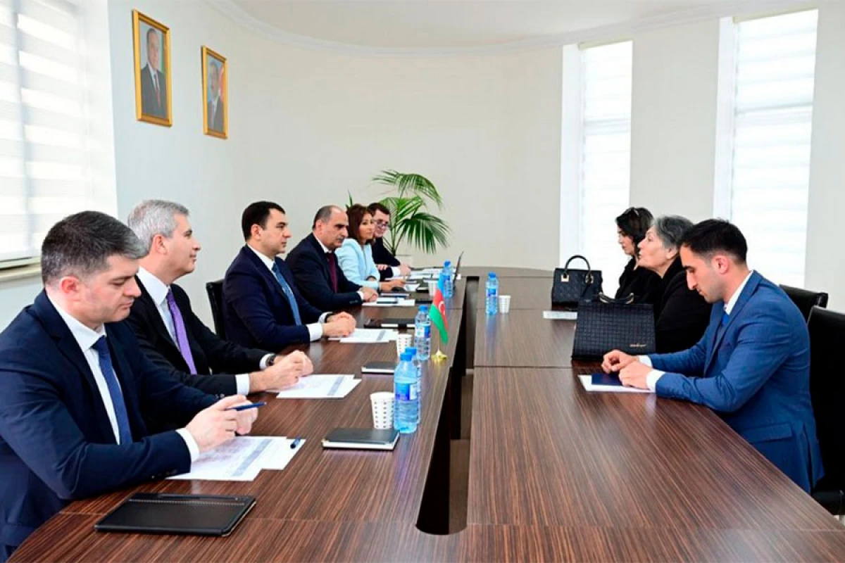 Mədəniyyət naziri Siyəzəndə vətəndaşları qəbul etdi