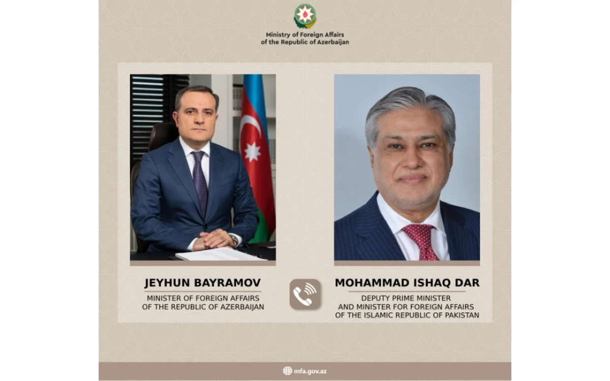 Ceyhun Bayramov Pakistanın XİN rəhbəri ilə müzakirələr apardı