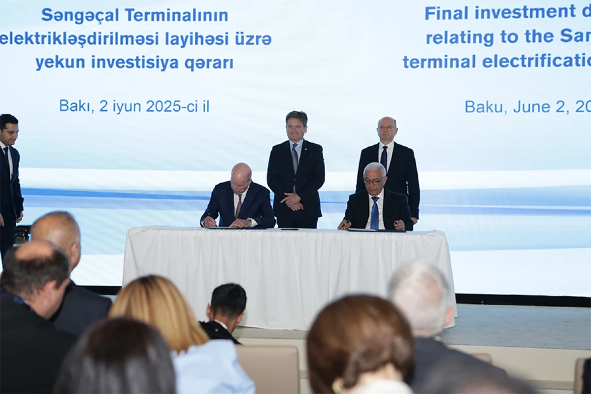 “Şəfəq” GES və Səngəçal terminalı üzrə yekun investisiya qərarı sənədi imzalandı