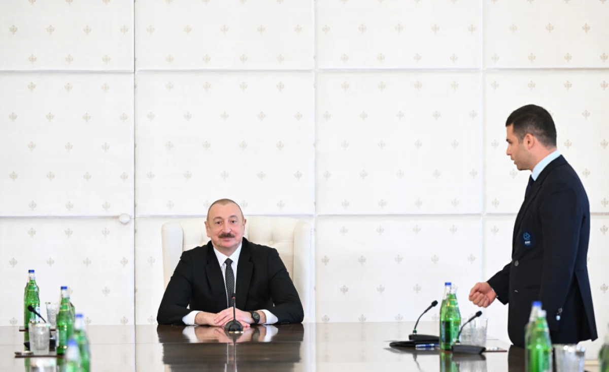 Prezident İlham Əliyev minifutbol üzrə dünya çempionatının qalibi olan Azərbaycan milli komandasının üzvlərini qəbul etdi - YENİLƏNDİ — 6