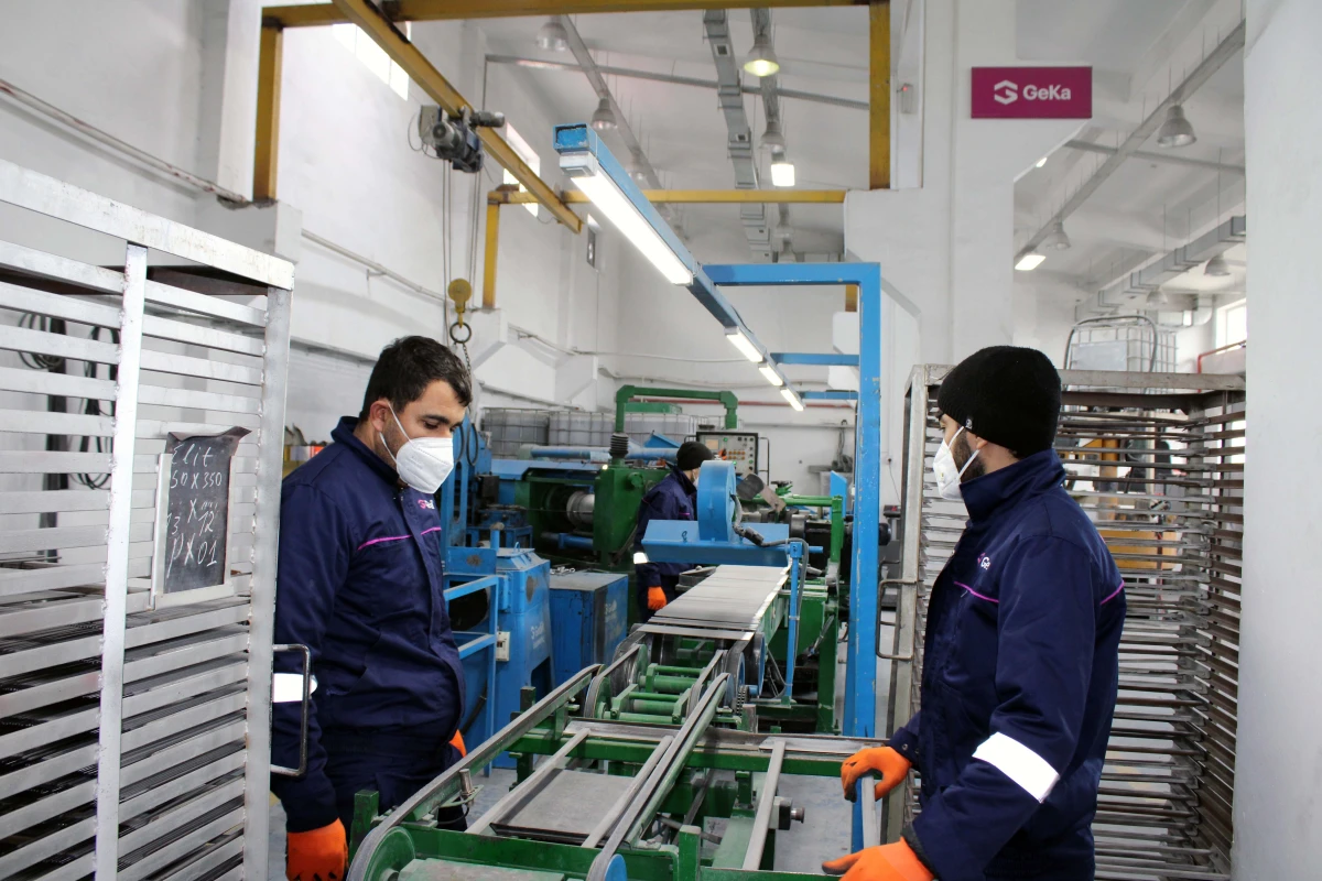 Azərbaycan ilk dəfə olaraq Türkmənistana elektrod ixracına başladı — 2
