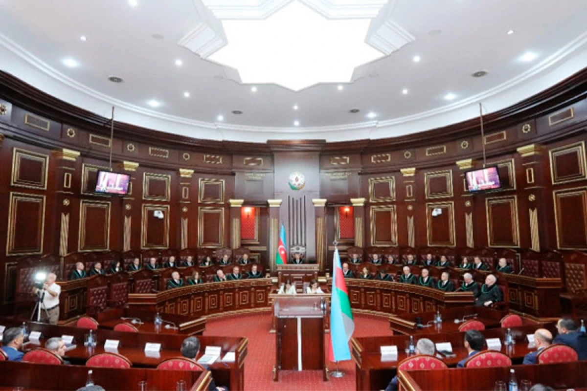 Yeni təyin olunmuş hakimlər and içdilər