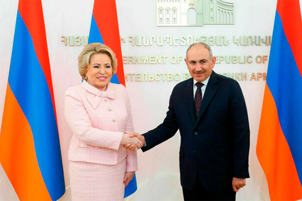 Matviyenko İrəvanda Paşinyanla görüşdü