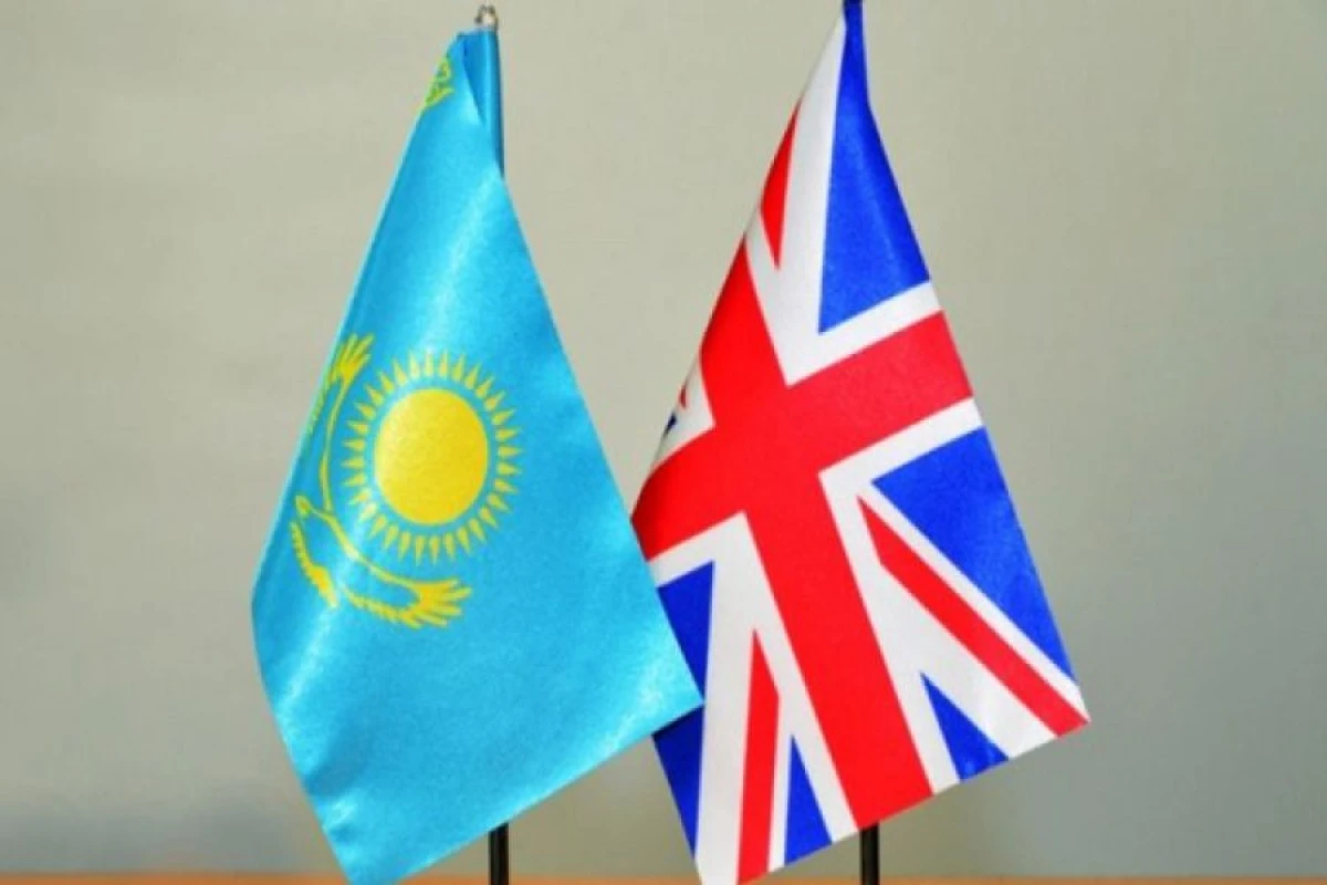 Qazaxıstan Britaniya ilə hərbi əməkdaşlıq planı imzaladı